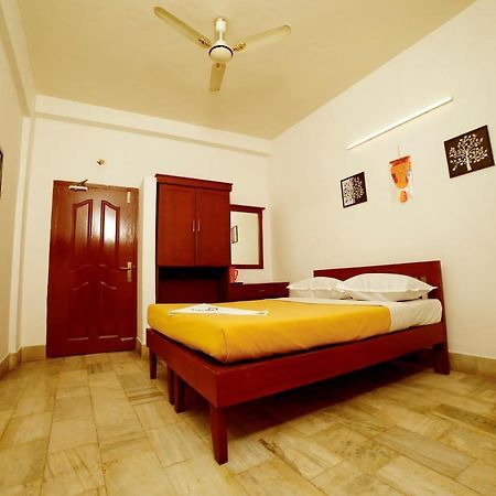 Kairali Tourist Home Guruvayur Luaran gambar