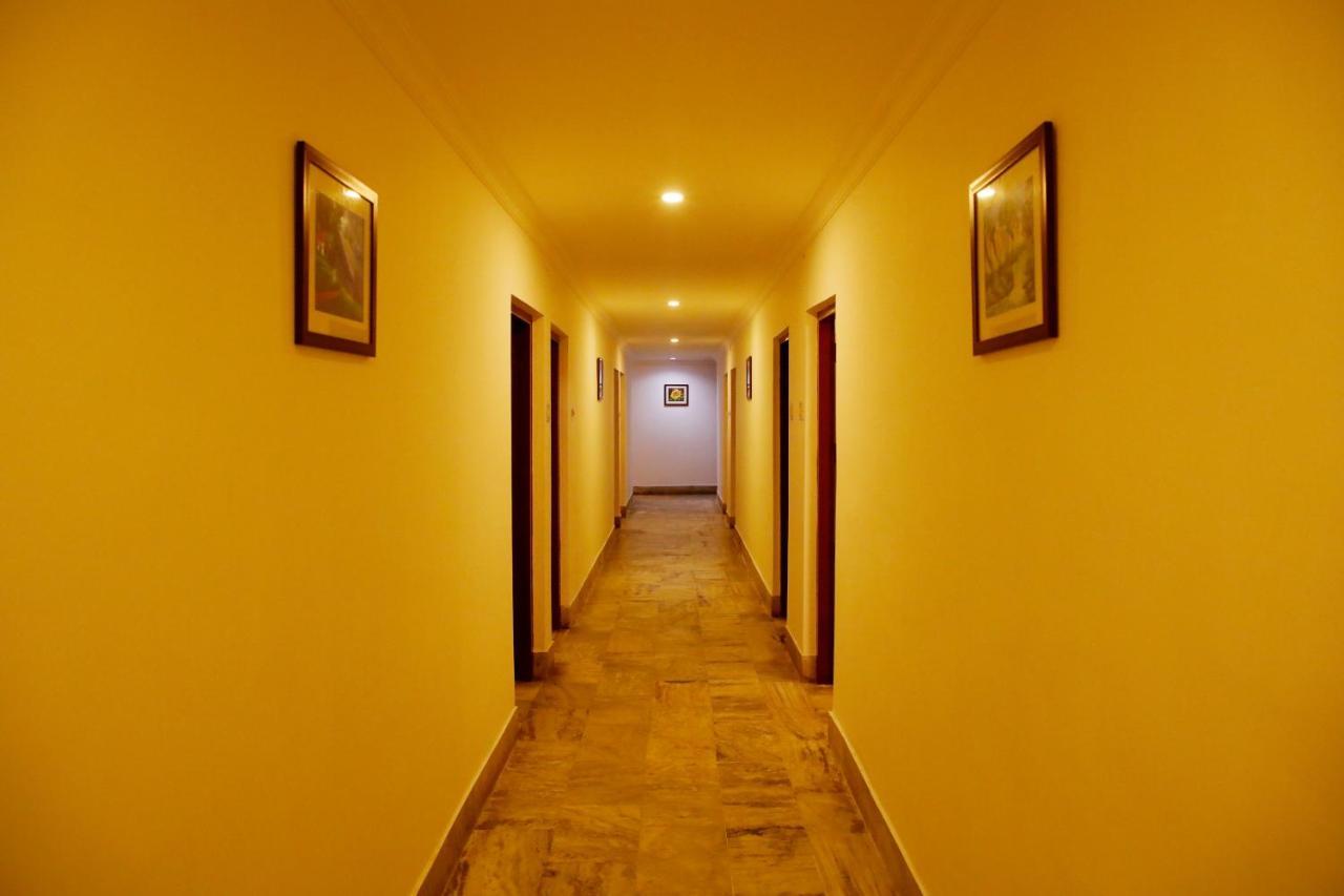 Kairali Tourist Home Guruvayur Luaran gambar
