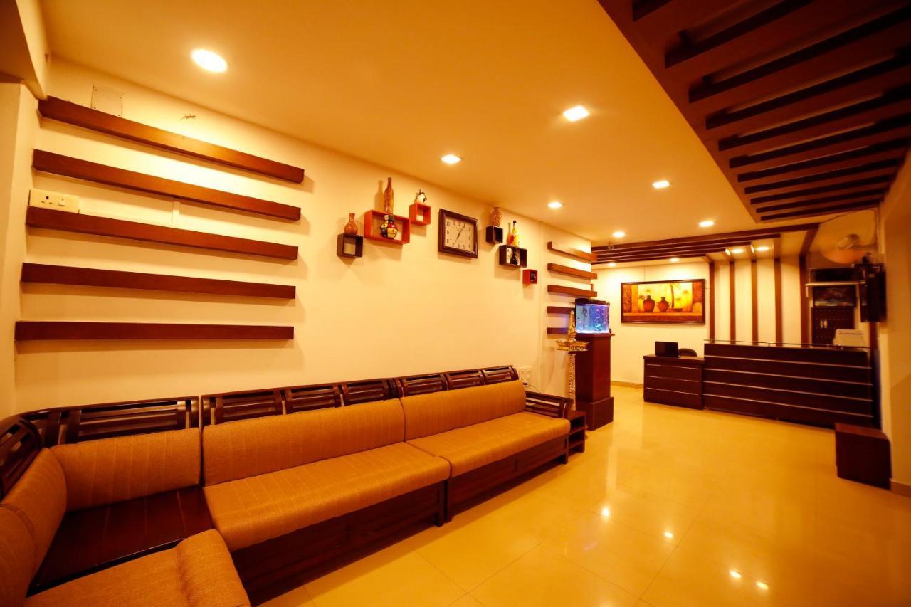 Kairali Tourist Home Guruvayur Luaran gambar