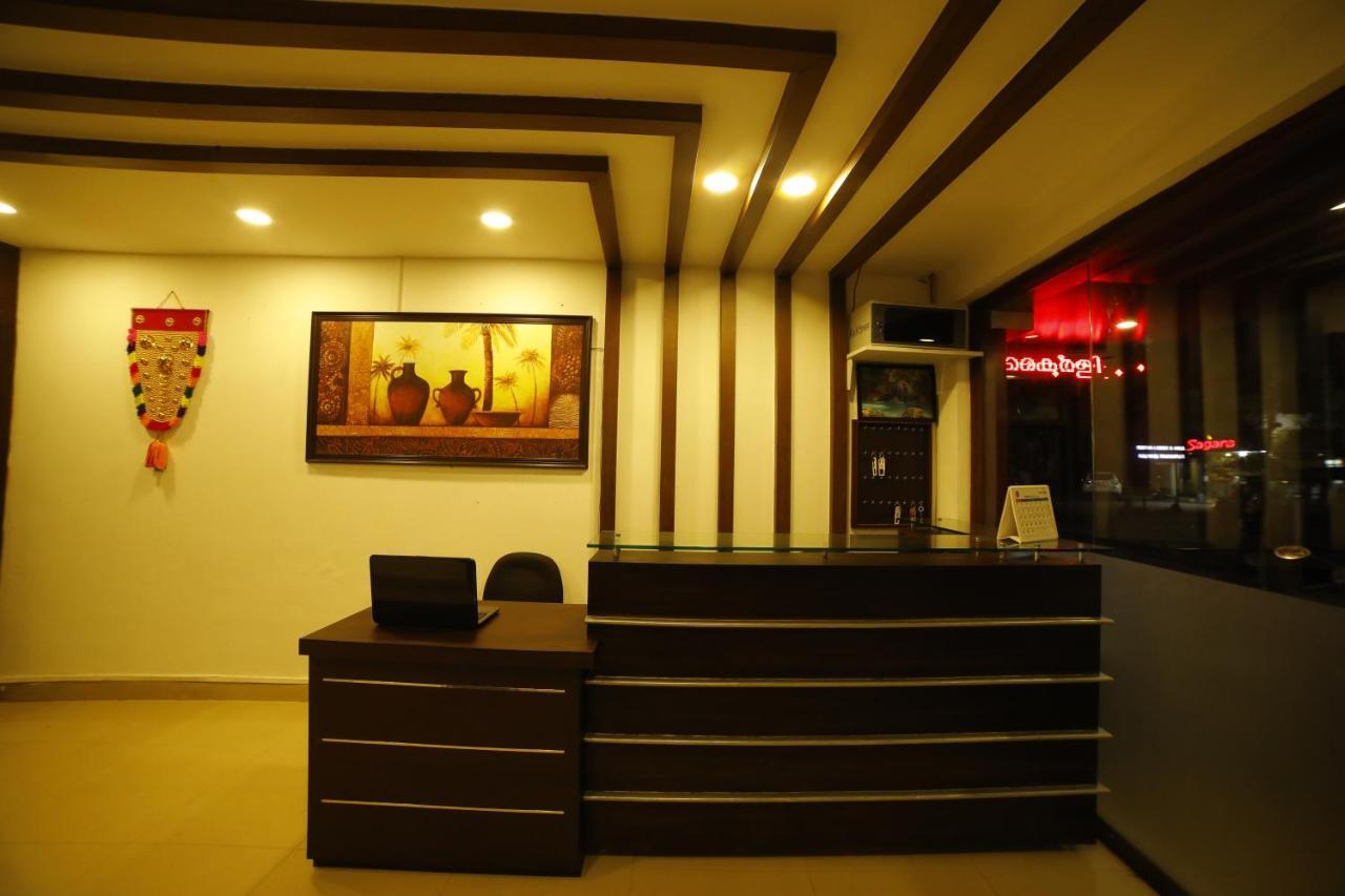 Kairali Tourist Home Guruvayur Luaran gambar